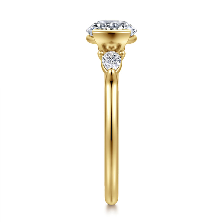 Alesandra - 14K Yellow Gold Half Bezel Round Three Stone Diamond Engagement Ring