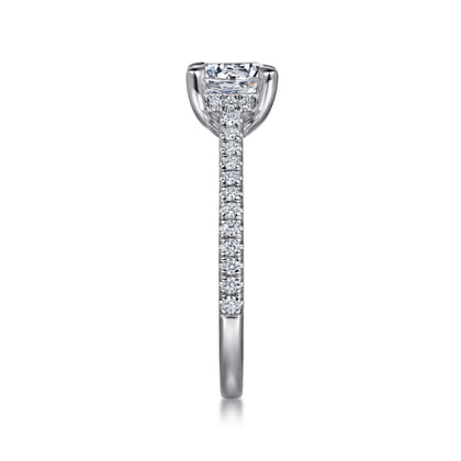 Aline - Platinum Round Diamond Engagement Ring