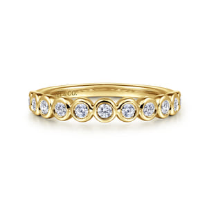 Amalfi - 14K Yellow Gold Diamond Anniversary Band