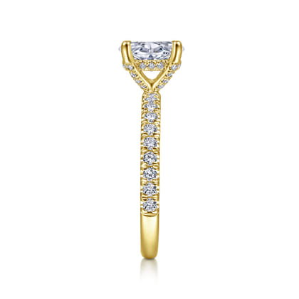 Amira - 14K Yellow Gold Oval Diamond Engagement Ring