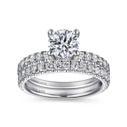 Amira - Platinum Round Diamond Engagement Ring