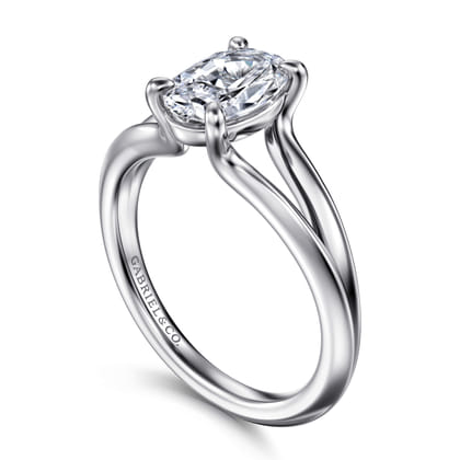 Annie - 14K White Gold Split Shank Oval Diamond Engagement Ring