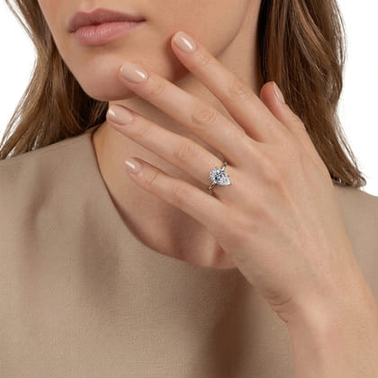 Anuk - 14K White Gold Pear Shape Diamond Engagement Ring
