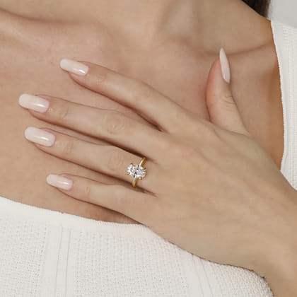 Anuk - 14K Yellow Gold Oval Solitaire Diamond Engagement Ring