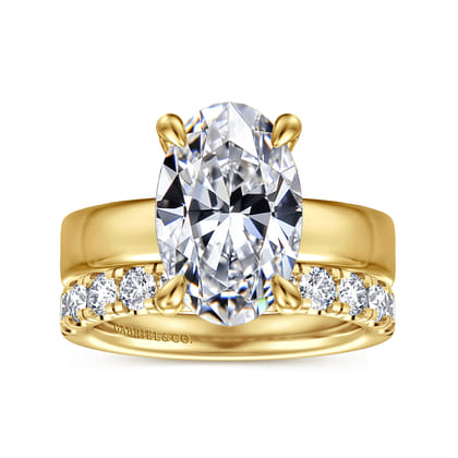 Argentina - 14K Yellow Gold Hidden Halo Oval Diamond Engagement Ring