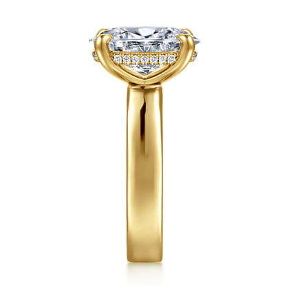 Argentina - 14K Yellow Gold Hidden Halo Oval Diamond Engagement Ring