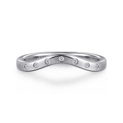 Aurivine - 14K White Gold Bezel 7 Stone Diamond Anniversary Band