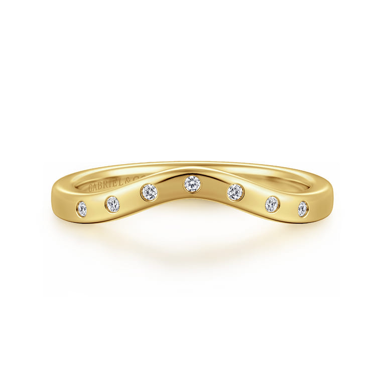 Curved Wedding Ring in 14k Yellow Gold with Round Natural Diamond at Gabriel & Co. - Shot 1