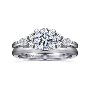 Avah - Platinum Round Diamond Cluster Engagement Ring