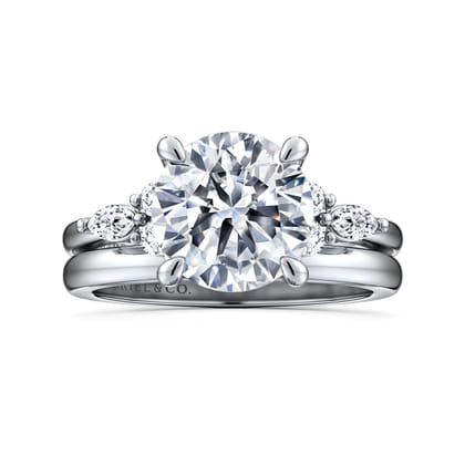 Avah - Platinum Round Diamond Engagement Ring