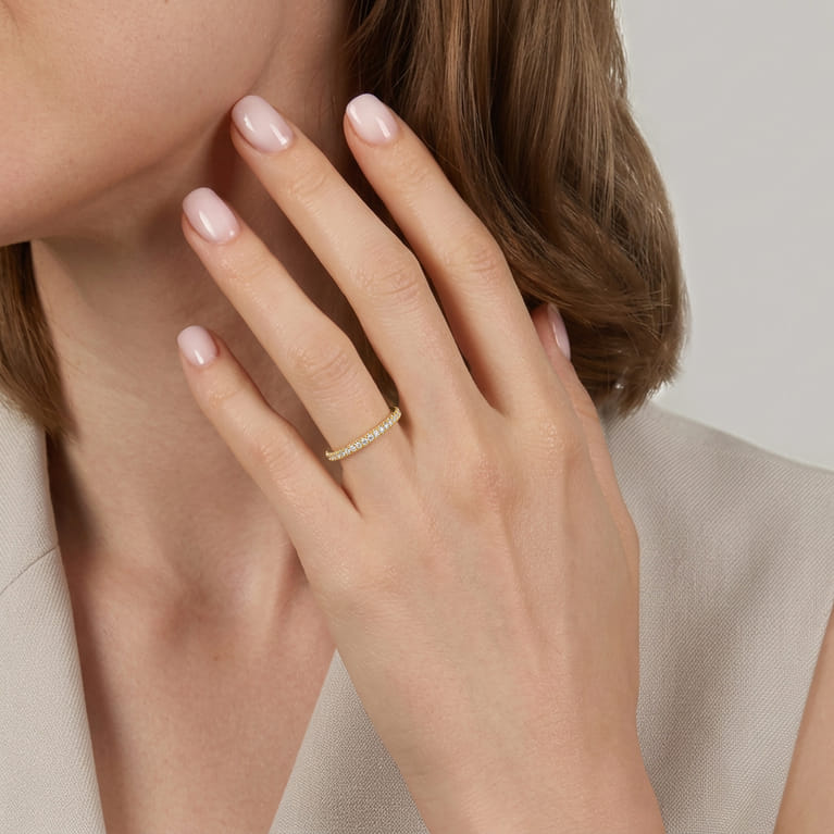 Straight Wedding Ring in 14k Yellow Gold with Round Natural Diamond at Gabriel & Co. - Shot 5
