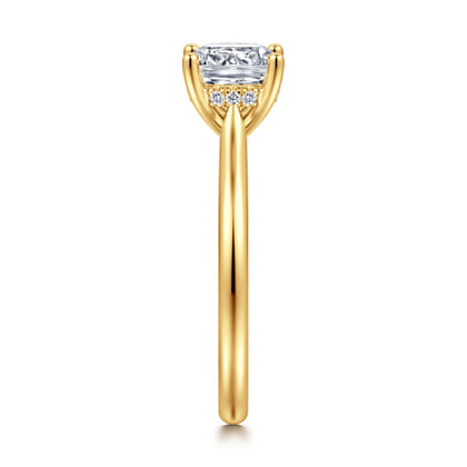 Azucena - 18K Yellow Gold Cushion Cut Solitaire Diamond Engagement Ring