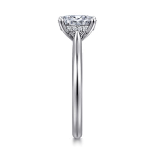 Azucena - Platinum Oval Solitaire Diamond Engagement Ring