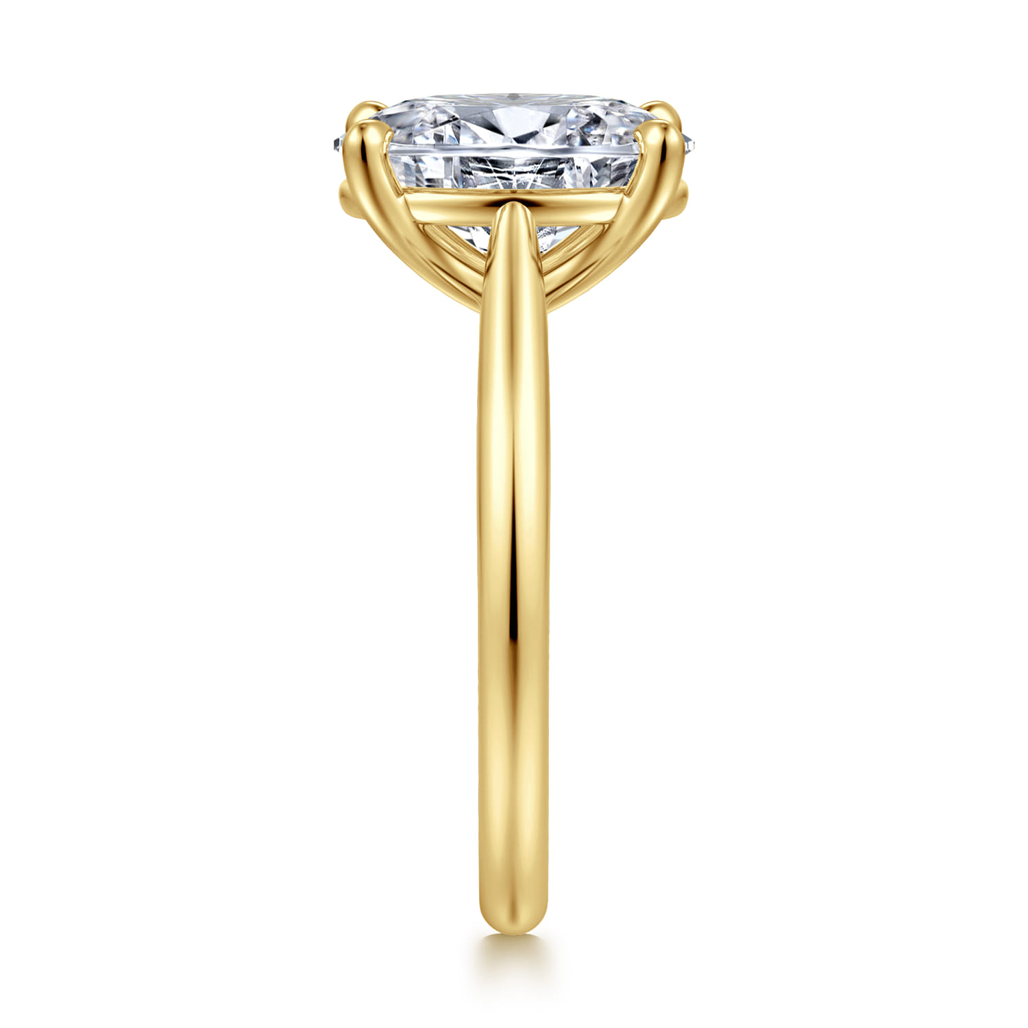 Bambi - 14K Yellow Gold Oval Diamond Engagement Ring