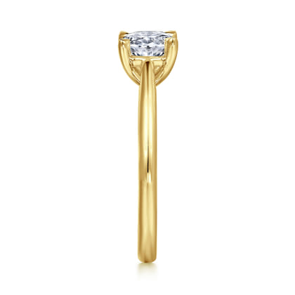 Bambi - 14K Yellow Gold Oval Solitaire Diamond Engagement Ring