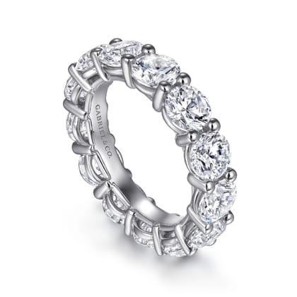 Basque - 14K White Gold Shared Prong Diamond Eternity Band