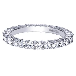 Basque - 14K White Gold Shared Prong Diamond Eternity Band