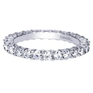 Basque - 14K White Gold Shared Prong Diamond Eternity Band