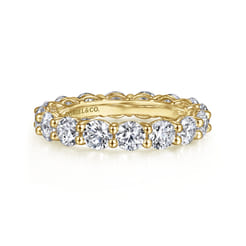 Basque - 14K Yellow Gold Shared Prong Diamond Eternity Band
