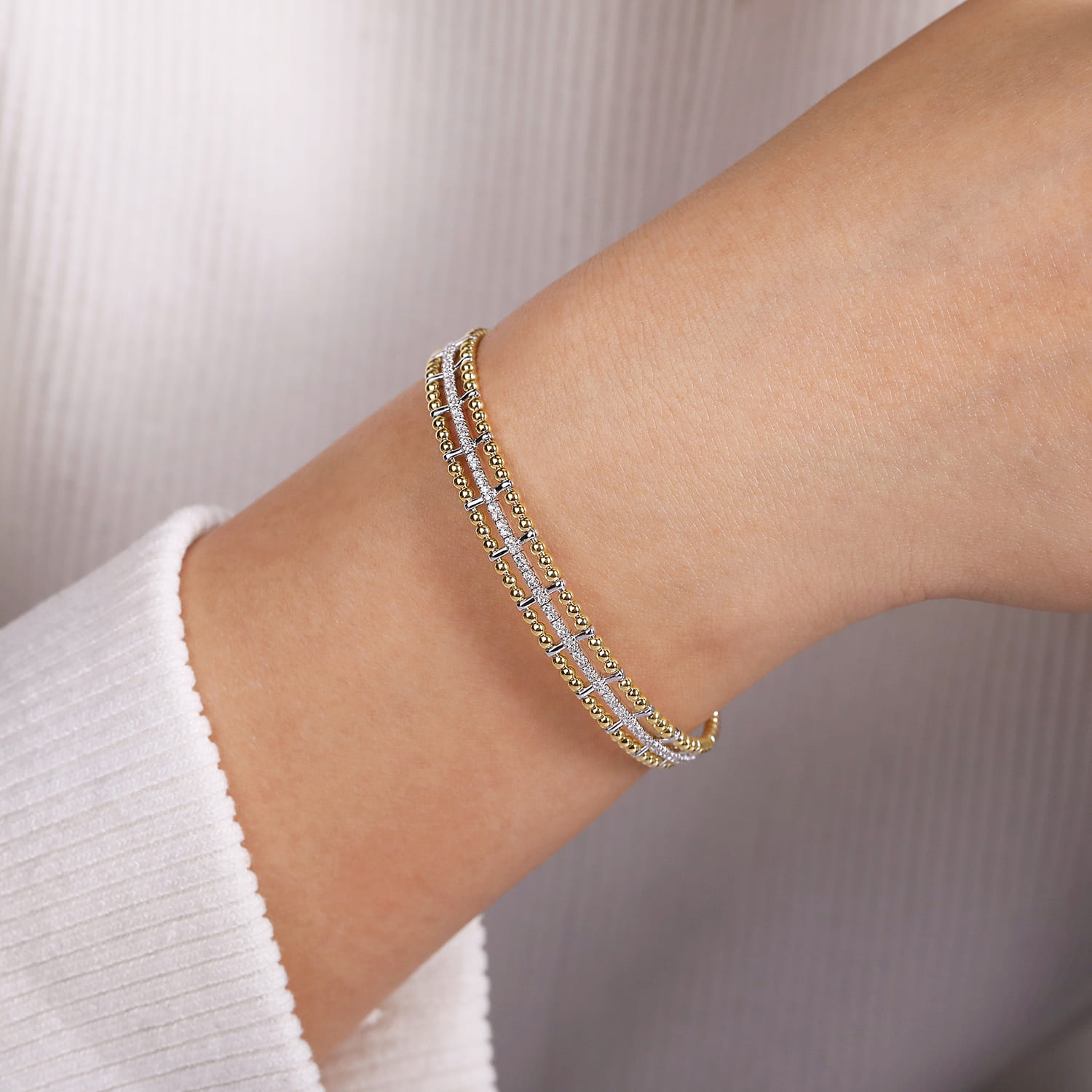 Beaded Bangle Bracelet Hard Cuff 14K White and Yellow Gold Diamond 0.35ct Bujukan - 0.35 ct - Shot 4