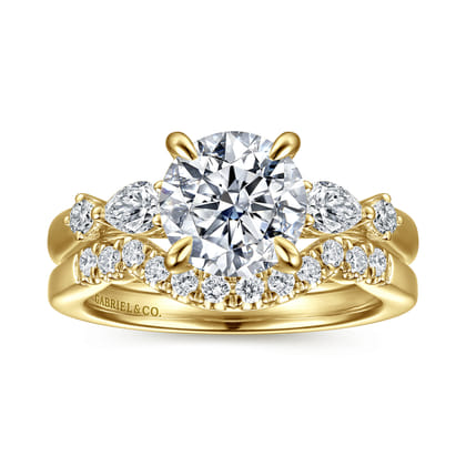 Bonita - 14K Yellow Gold Round Five Stone Diamond Engagement Ring