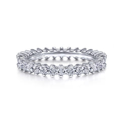 Bordeaux - 14K White Gold Princess Cut Shared Prong Diamond Eternity Band