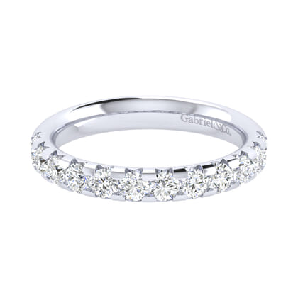 Brasilia - 14K White Gold Diamond Anniversary Band