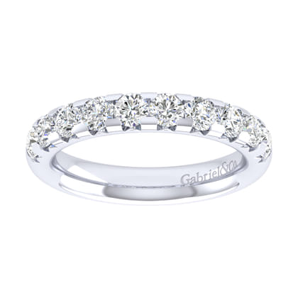 Brasilia - 14K White Gold Diamond Anniversary Band
