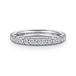 Brasilia - 14k White Gold Diamond Anniversary Band