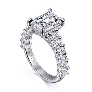 Brava---18K-White-Gold-Emerald-Cut-Diamond-Engagement-Ring3