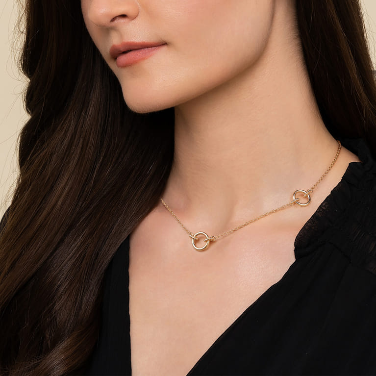 Bujukan Link - 14K Yellow Plain Gold Bujukan Link Chain Station Necklace - Shot 4