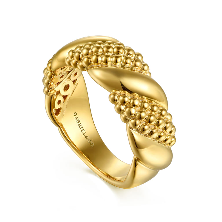 Bujukan Pave - 14K Yellow Plain Gold Bujukan Twisted Ring - Shot 3