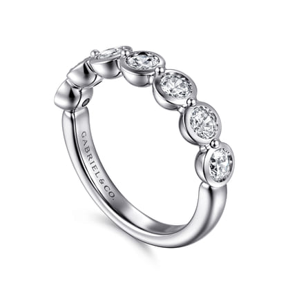Calypso - 14K White Gold Bezel Round 7 Stone Diamond Anniversary Band