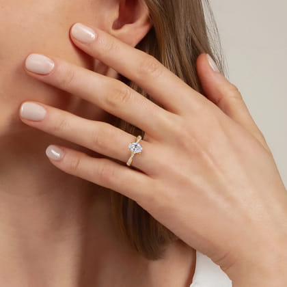 Campana - 14K Yellow Gold Oval Diamond Engagement Ring