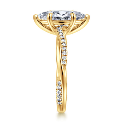 Campana - 18K Yellow Gold Marquise Shape Twisted Diamond Engagement Ring