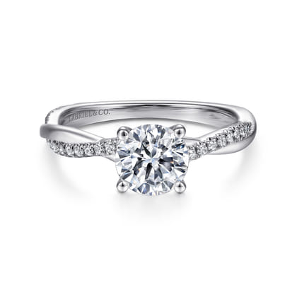 Campana - Platinum Round Diamond Engagement Ring