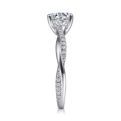 Campana - Platinum Round Diamond Engagement Ring