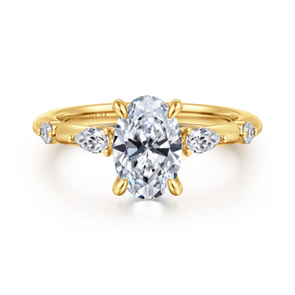 Carinna - 18K Yellow Gold Oval Diamond Engagement Ring