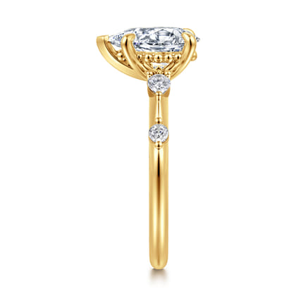 Carinna - 18K Yellow Gold Pear Shape Diamond Engagement Ring