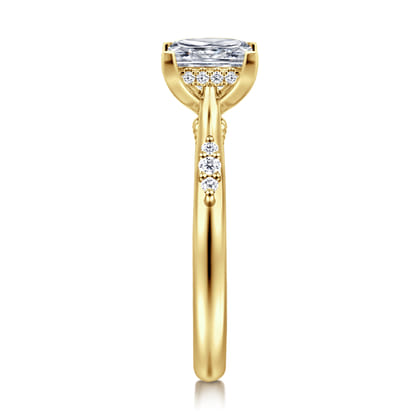 Carroline - 14K Yellow Gold Princess Cut Diamond Engagement Ring