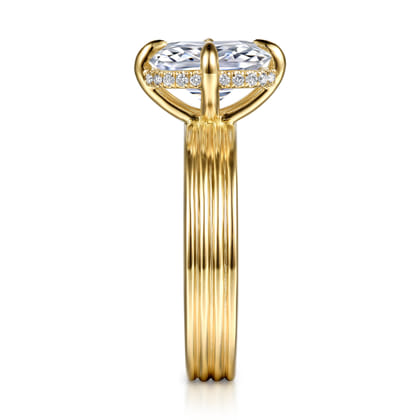 Cassandra - 14K Yellow Gold Compass Prong Elongate Cushion Diamond Engagement Ring