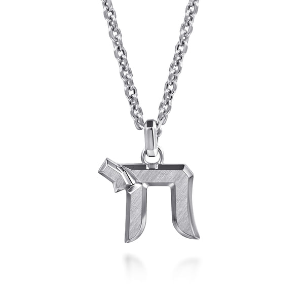 Chai pendant necklace