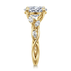 Charlina - 14K Yellow Gold Oval Diamond Engagement Ring