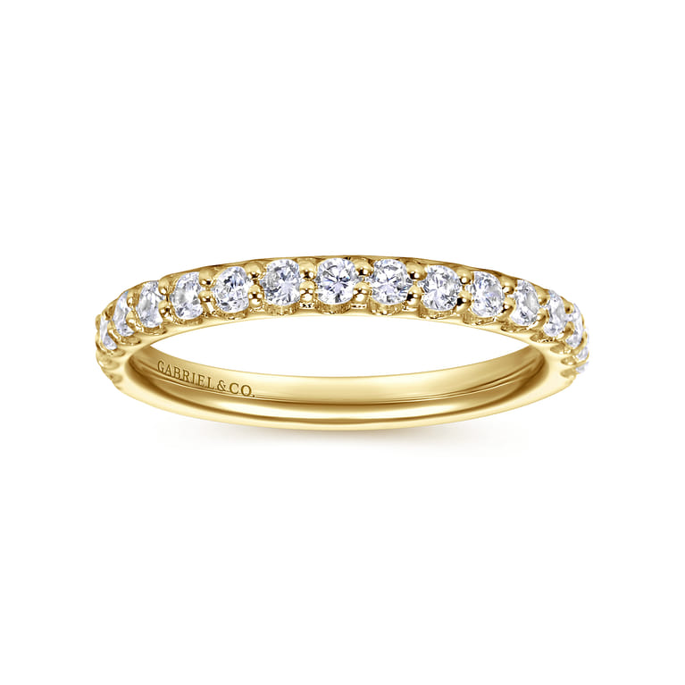 Straight Wedding Ring in 14k Yellow Gold with Round Natural Diamond at Gabriel & Co. - Shot 4