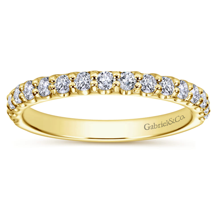 Straight Wedding Ring in 14k Yellow Gold with Round Natural Diamond at Gabriel & Co. - Shot 5