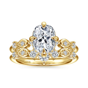Clyde - 14K Yellow Gold Compass Prong Elongated Cushion Diamond Engagement Ring