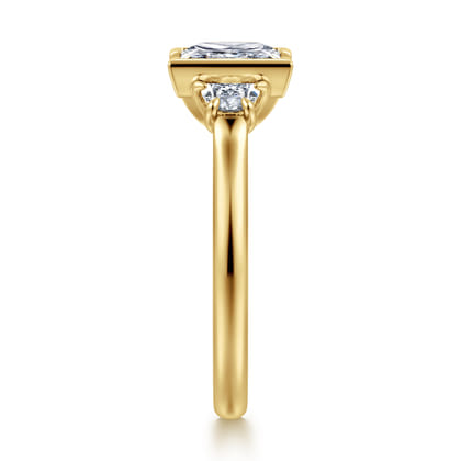 Colleen - 14K Yellow Gold Half Bezel Princess Cut Three Stone Diamond Engagement Ring