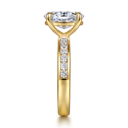 Coralie - 14K Yellow Gold Oval Diamond Engagement Ring