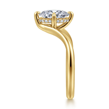 Cosmic - 14K Yellow Gold Oval Shape Diamond Engagement Ring