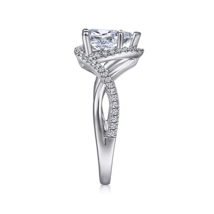 Courtney - 14K White Gold Pear Shape Halo Diamond Engagement Ring